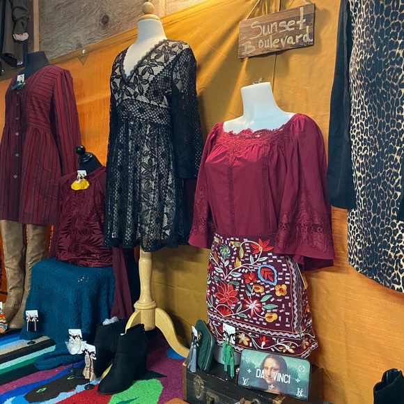 Blouse‎ - Picture 8 of 8